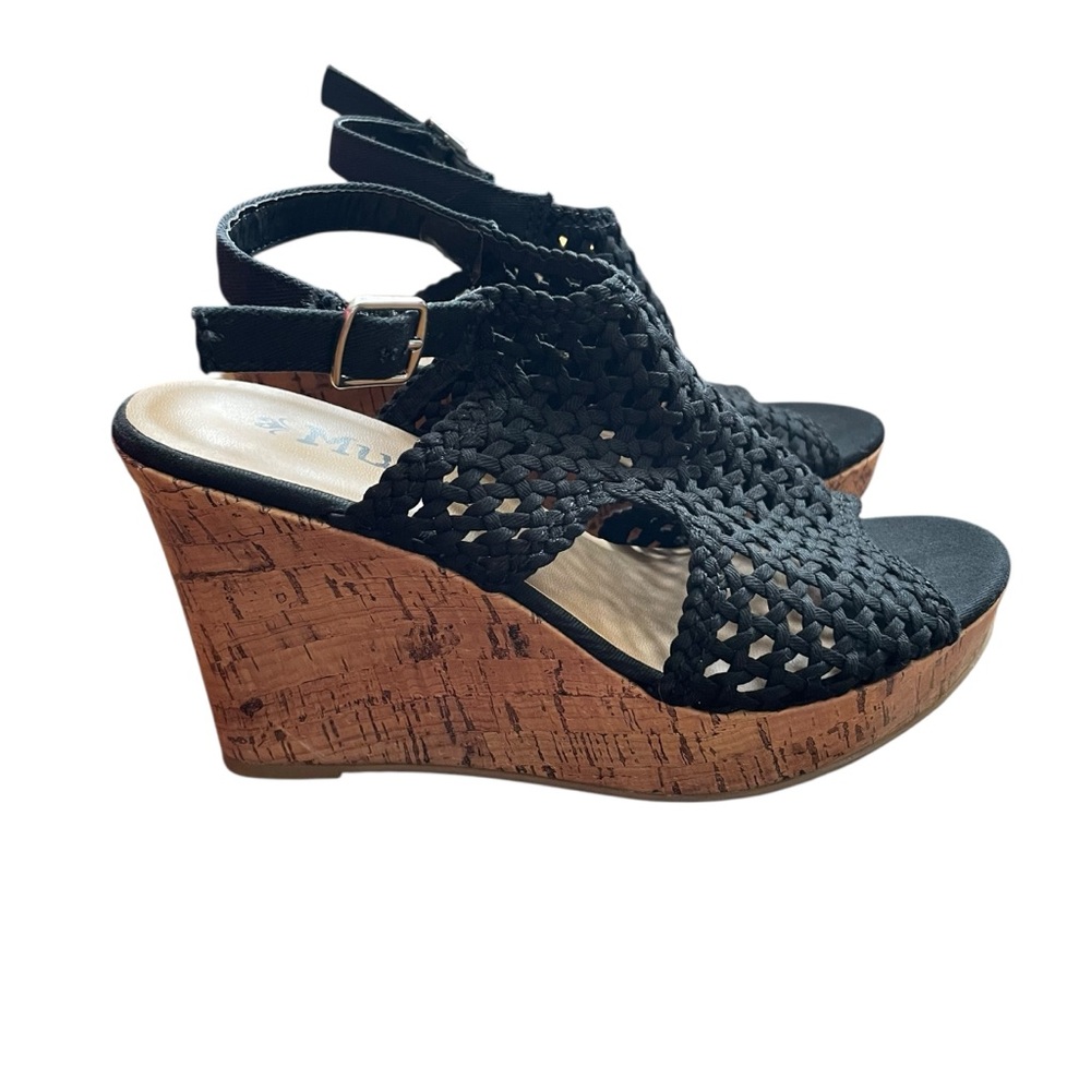 Mudd Festival Cork Wedge Sandal Crochet Mesh Black
women’s size 9 New